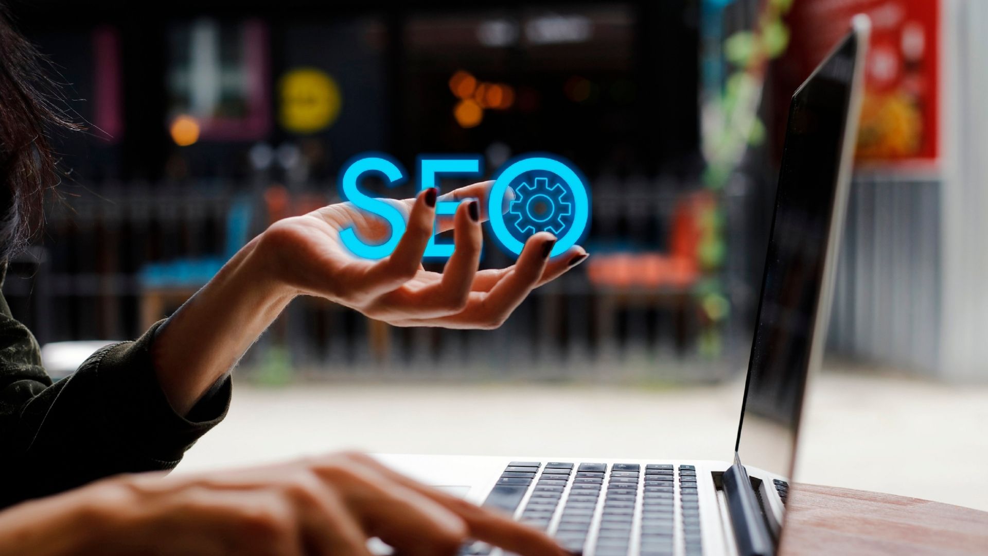 SEO optimalizálás Komáromi Zsombor SEO szakértővel